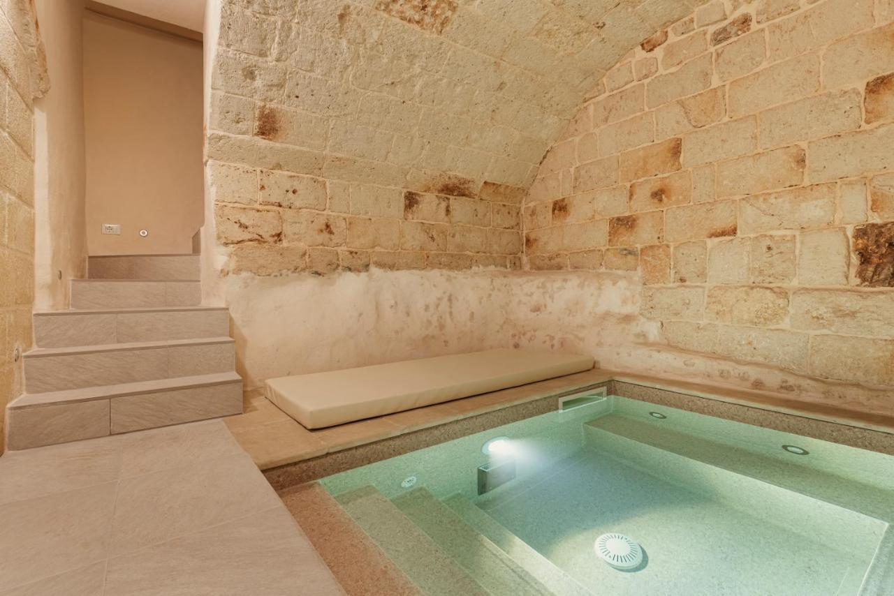 Exclusive - Suite Spa Con Idromassaggio Jacuzzi ฟาซาโน ภายนอก รูปภาพ